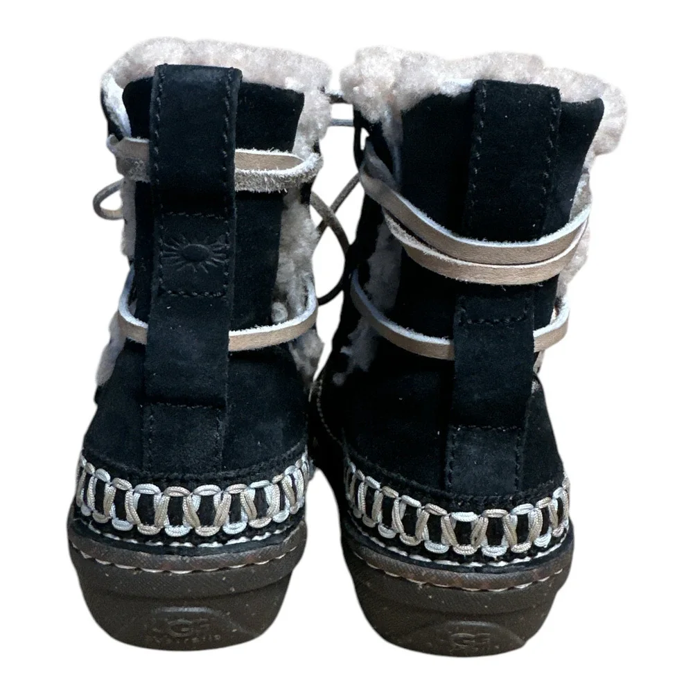 Ugg Black Suede Shearling Inside Slip On Winter Booties Women's Sz 7 Heel 1.5" - Picture 3 of 13